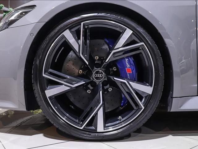 AUDI RS6 - Imagem 5