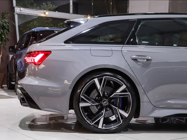 AUDI RS6 - Imagem 10
