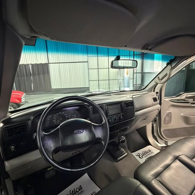 FORD F-250 XL-L - Imagem 13