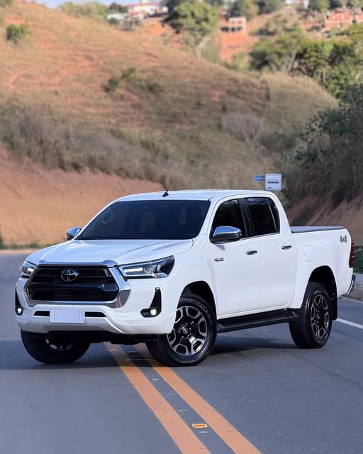 TOYOTA HILUX SRX - Imagem 1