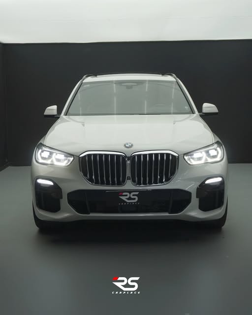 BMW X5 M SPORT HYBRID - Imagem 2