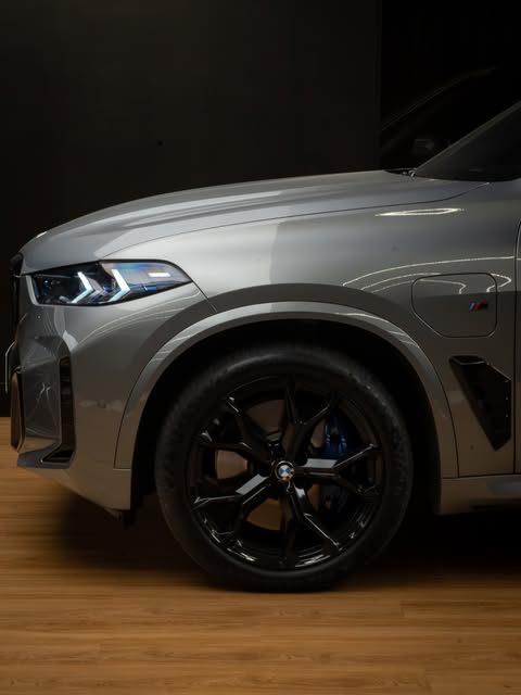 BMW X5 XDRIVE50E - Imagem 7