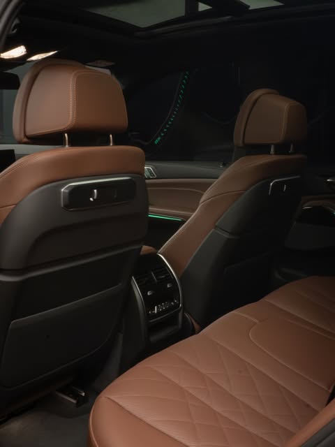 BMW X5 XDRIVE50E - Imagem 10