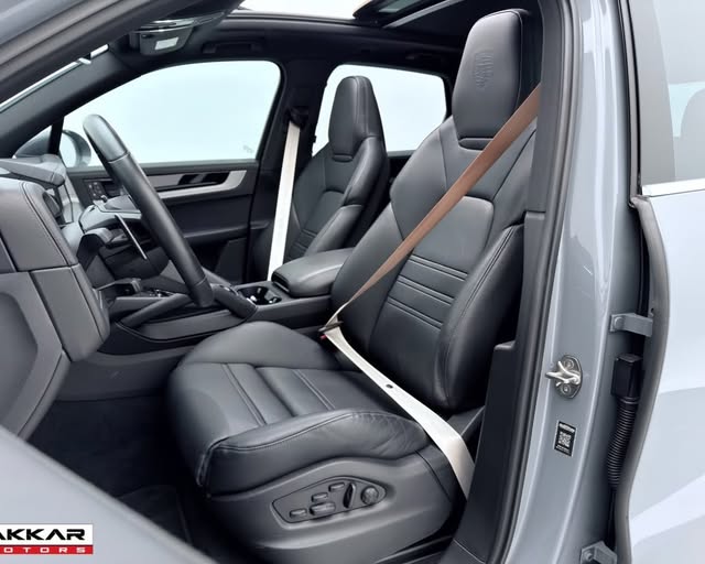 PORSCHE CAYENNE S E-HYBRID - Imagem 5