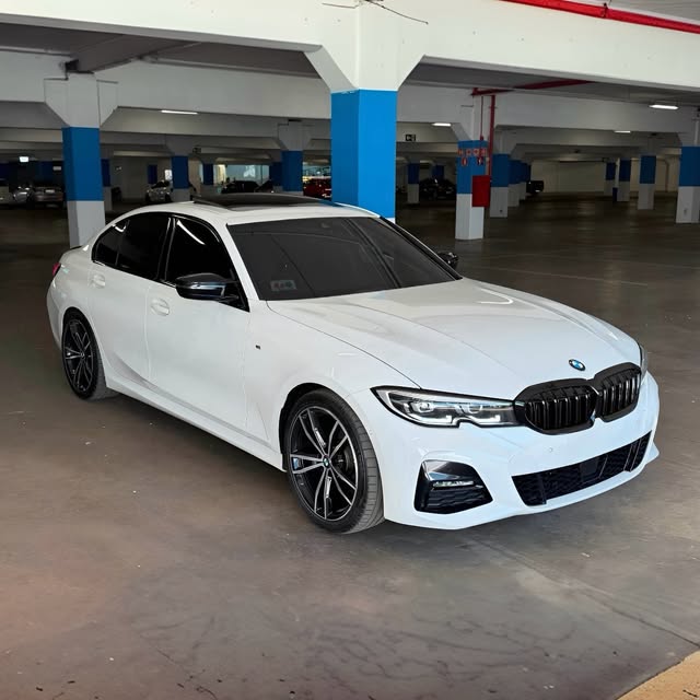 BMW 320I M SPORT - Imagem 5