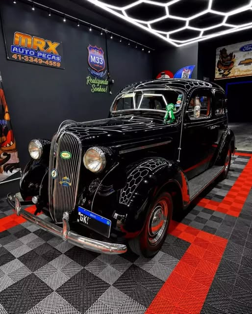 PLYMOUTH DELUXE - Imagem 2