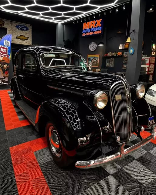 PLYMOUTH DELUXE - Imagem 5