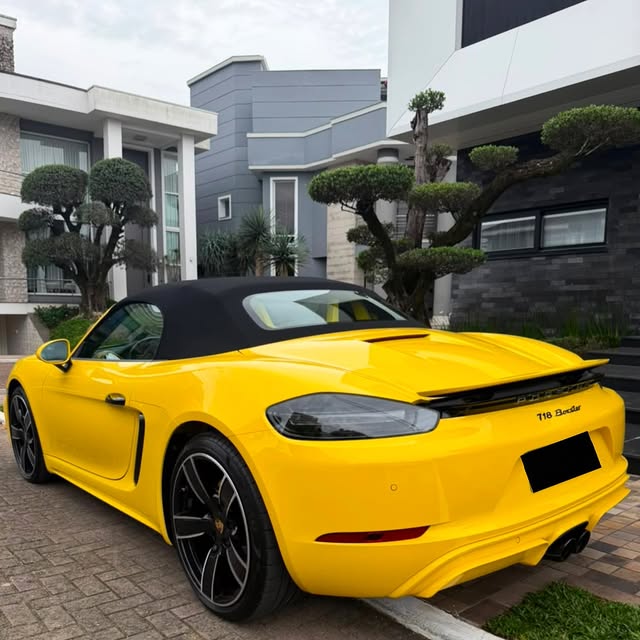 PORSCHE 718 BOXSTER 2.0 TURBO - Imagem 3