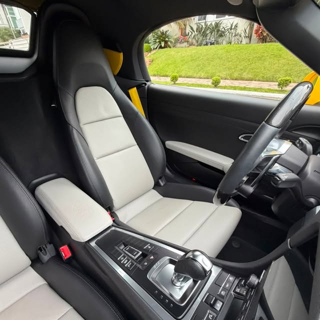 PORSCHE 718 BOXSTER 2.0 TURBO - Imagem 4
