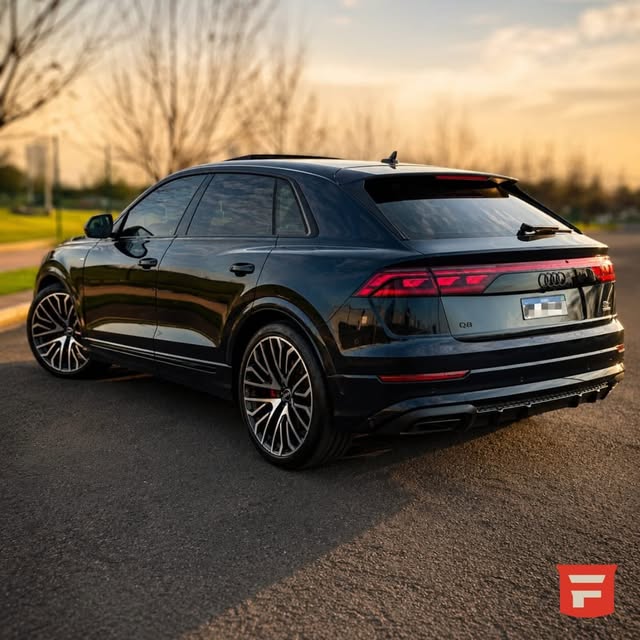 AUDI Q8 PERFORMANCE BLACK - Imagem 3
