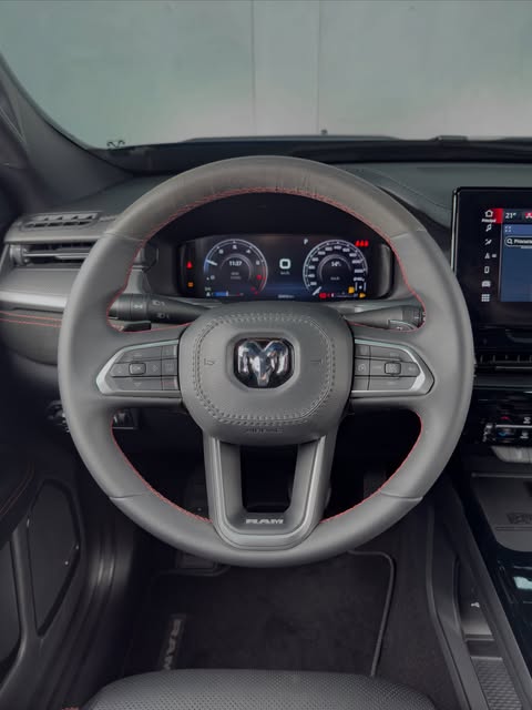 RAM RAMPAGE R/T HURRICANE - Imagem 8