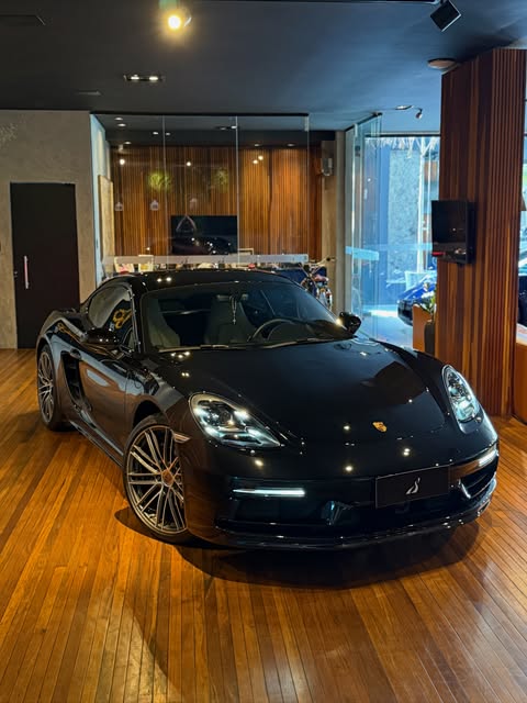 PORSCHE 718 CAYMAN 2.0 TURBO - Imagem 1