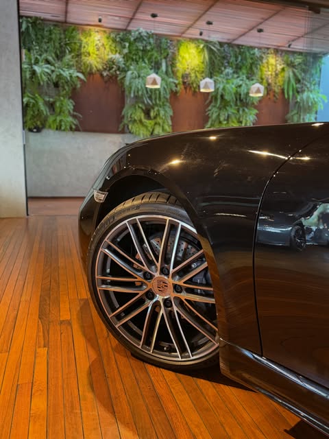 PORSCHE 718 CAYMAN 2.0 TURBO - Imagem 16