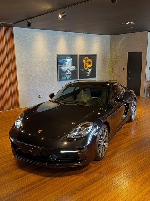 PORSCHE 718 CAYMAN 2.0 TURBO - Imagem 19