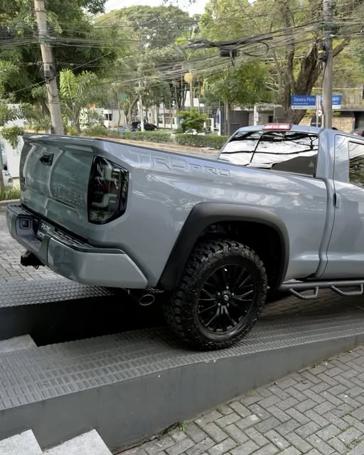 TOYOTA TUNDRA TRD PRO - Imagem 5