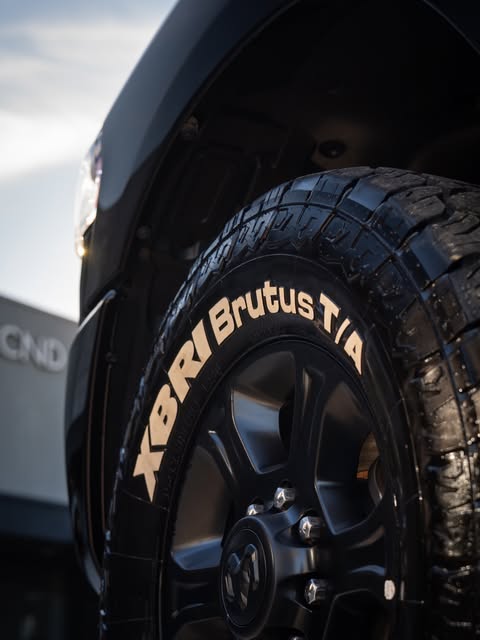 RAM 2500 LARAMIE NIGHT EDITION - Imagem 10