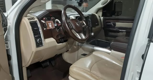 RAM 2500 LARAMIE - Imagem 6