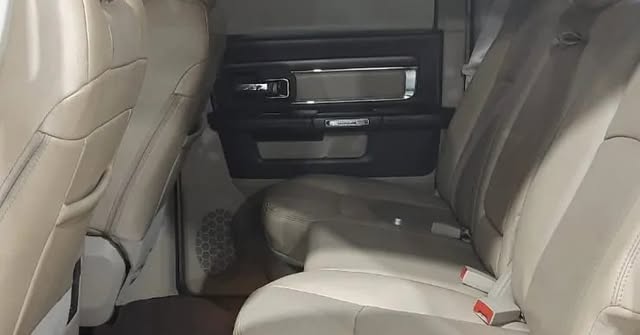 RAM 2500 LARAMIE - Imagem 8