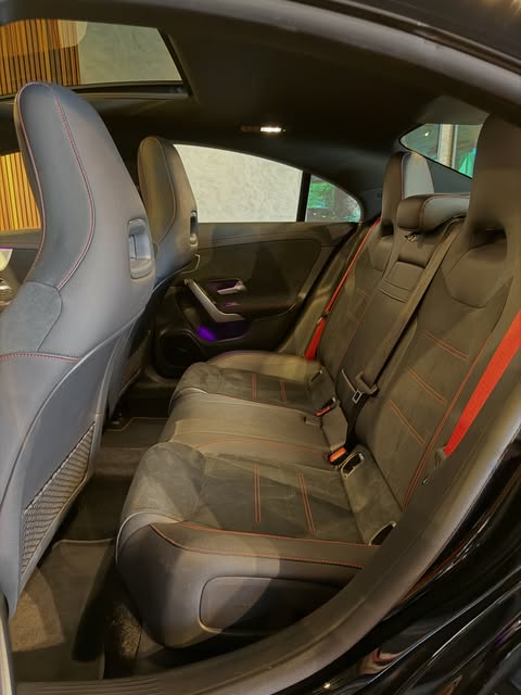 MERCEDES-BENZ CLA 45S AMG - Imagem 14
