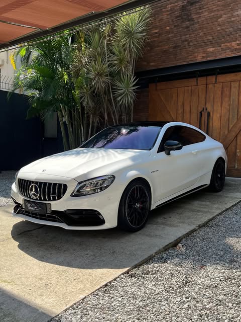 MERCEDES-BENZ C 63 AMG C63S - Imagem 1
