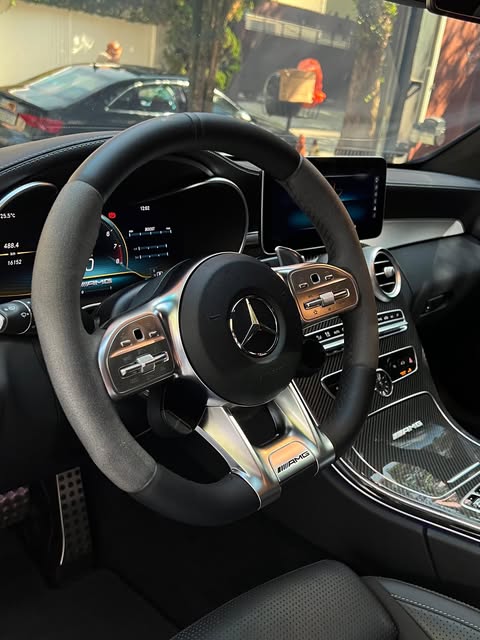 MERCEDES-BENZ C 63 AMG C63S - Imagem 12
