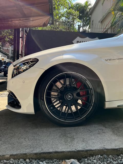 MERCEDES-BENZ C 63 AMG C63S - Imagem 9
