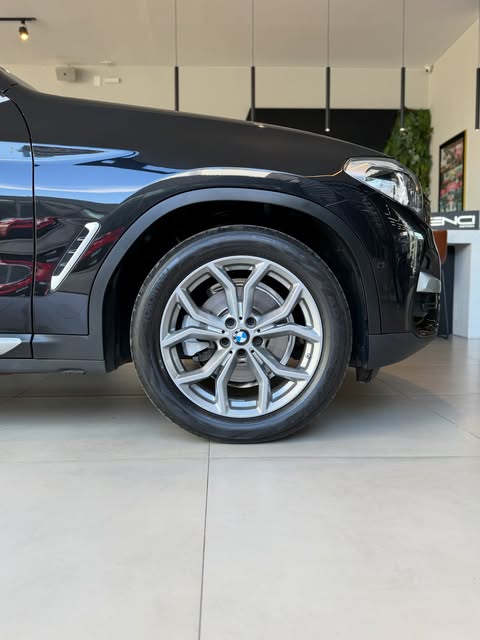 BMW X3 XLINE - Imagem 14