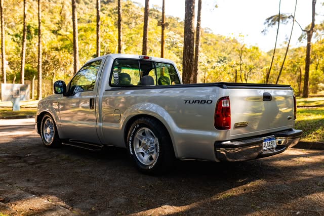 FORD F-250 XLT-L - Imagem 5