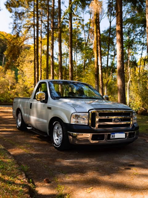 FORD F-250 XLT-L - Imagem 6