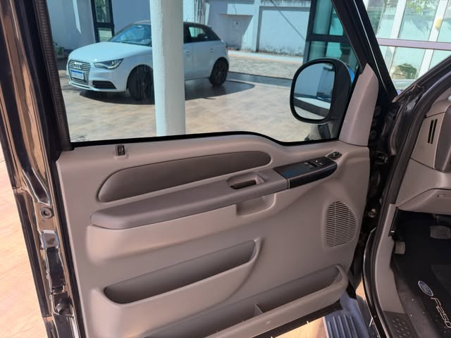 FORD F-250 XLT - Imagem 14