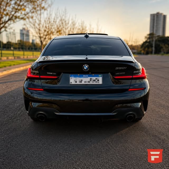BMW 320I M SPORT - Imagem 11