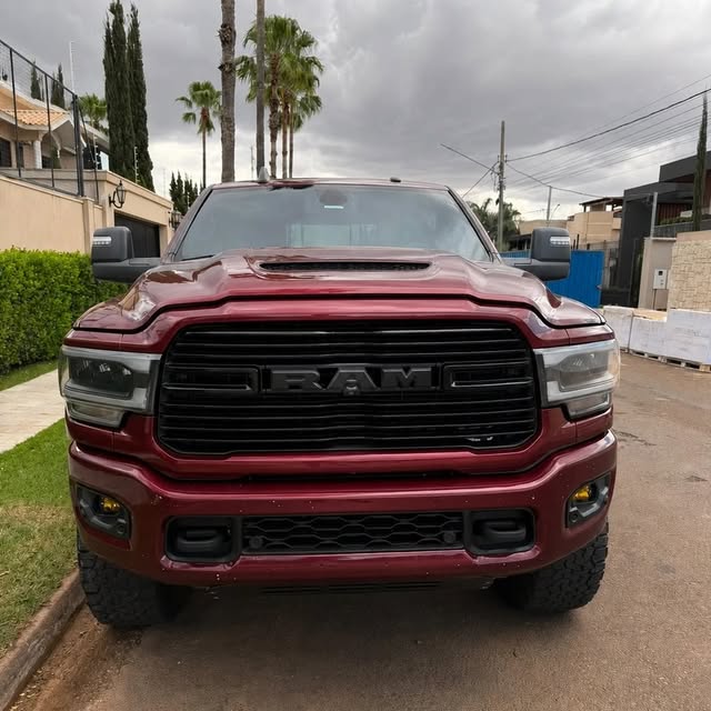 RAM 2500 LARAMIE NIGHT EDITION - Imagem 2