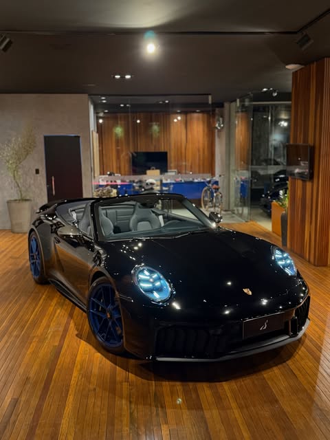 PORSCHE 911 GTS - Imagem 2