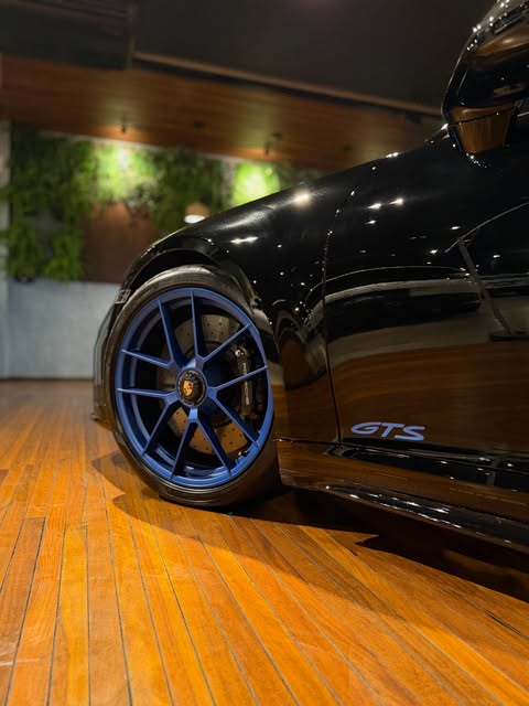 PORSCHE 911 GTS - Imagem 5