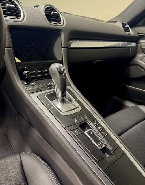 PORSCHE 718 BOXSTER - Imagem 11