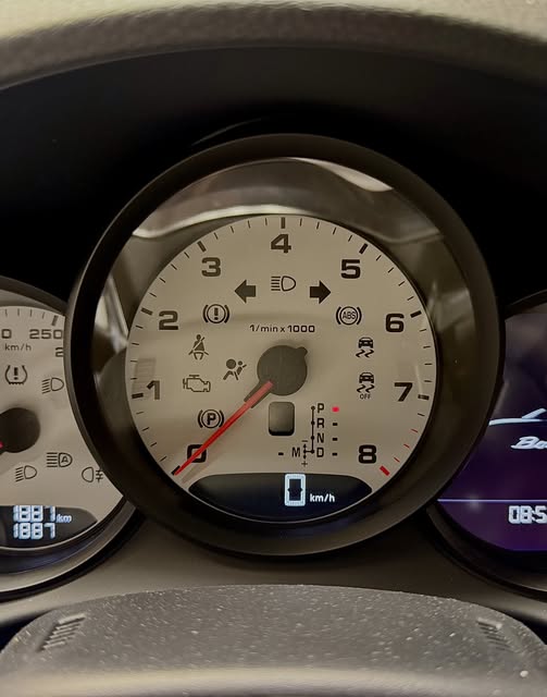PORSCHE 718 BOXSTER - Imagem 8