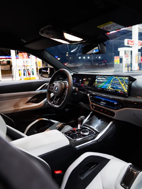 BMW M4 COMPETITION TRACK - Imagem 12