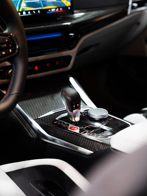 BMW M4 COMPETITION TRACK - Imagem 15