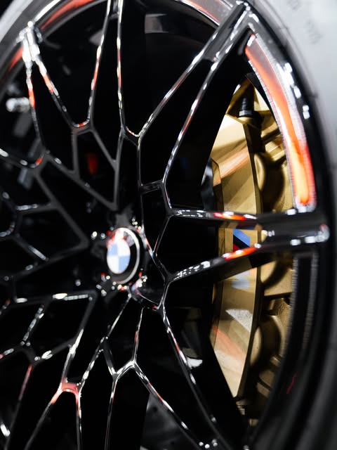 BMW M4 COMPETITION TRACK - Imagem 6