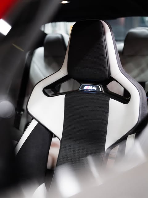 BMW M4 COMPETITION TRACK - Imagem 10