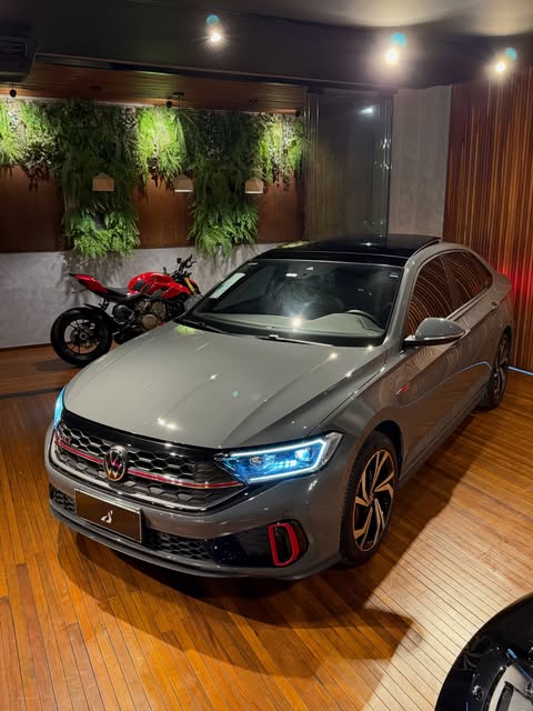 VOLKSWAGEN JETTA GLI - Imagem 2