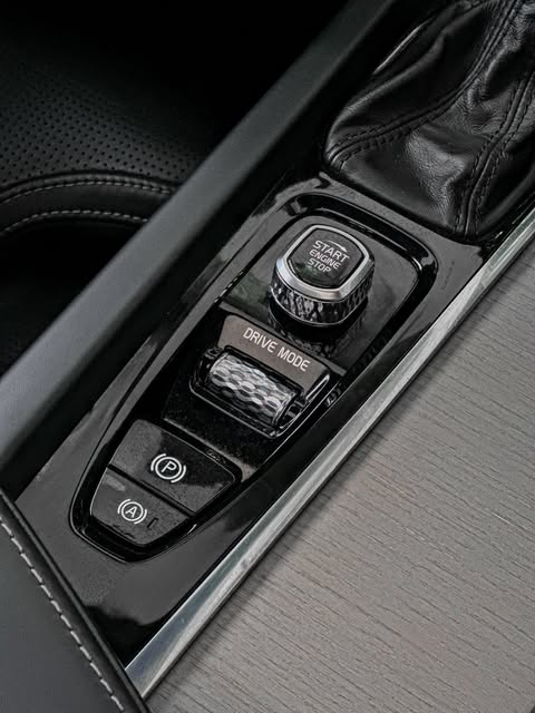 VOLVO S60 T5 INSCRIPTION - Imagem 12