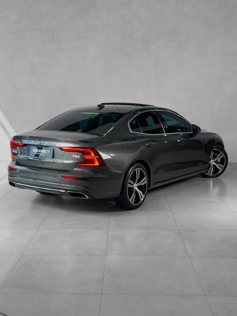 VOLVO S60 T5 INSCRIPTION - Imagem 14