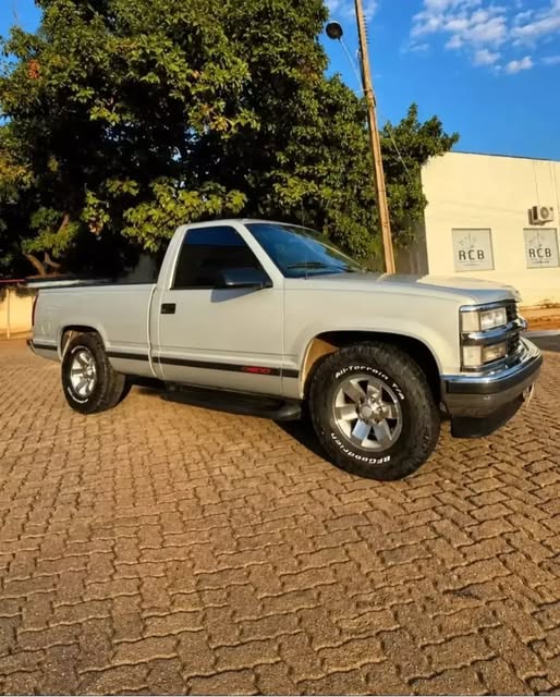 CHEVROLET SILVERADO - Imagem 2
