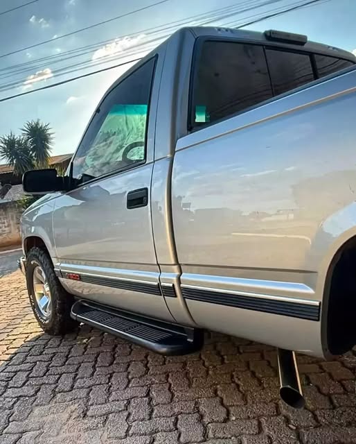 CHEVROLET SILVERADO - Imagem 12