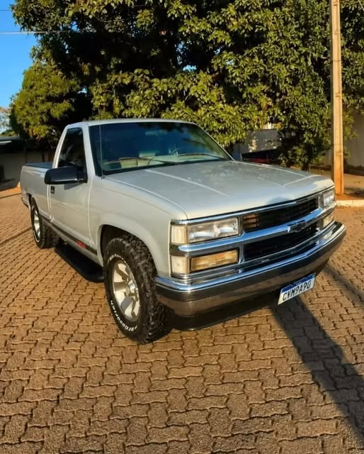 CHEVROLET SILVERADO - Imagem 3