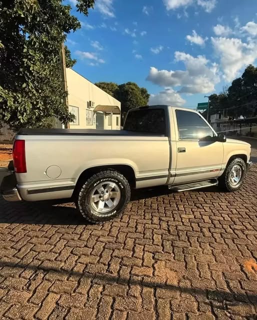 CHEVROLET SILVERADO - Imagem 4
