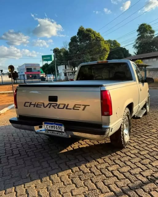 CHEVROLET SILVERADO - Imagem 8
