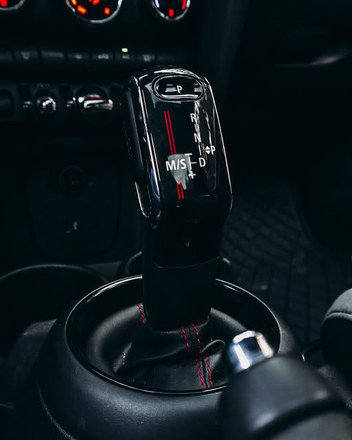 MINI COOPER JCW - Imagem 6