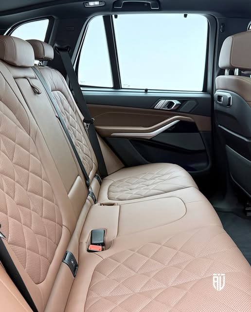 BMW X5 XDRIVE50E M SPORT - Imagem 14